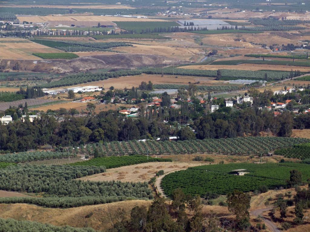 Jordan Valley One Room Apartment Menahemya Экстерьер фото